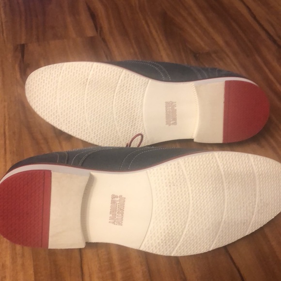 Mens J&M Blue soft leather wingtips - Picture 5 of 7